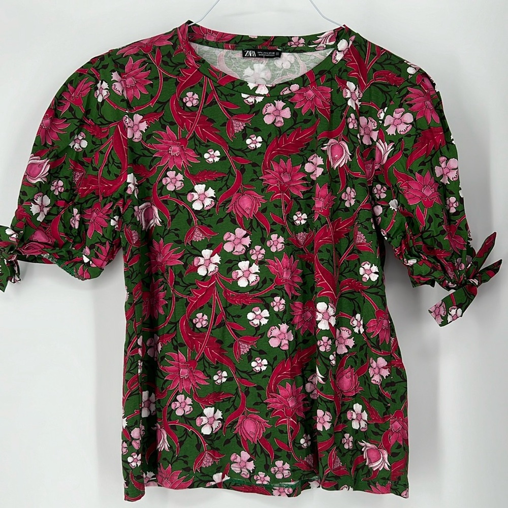 ZARA FLORAL‎ TOP